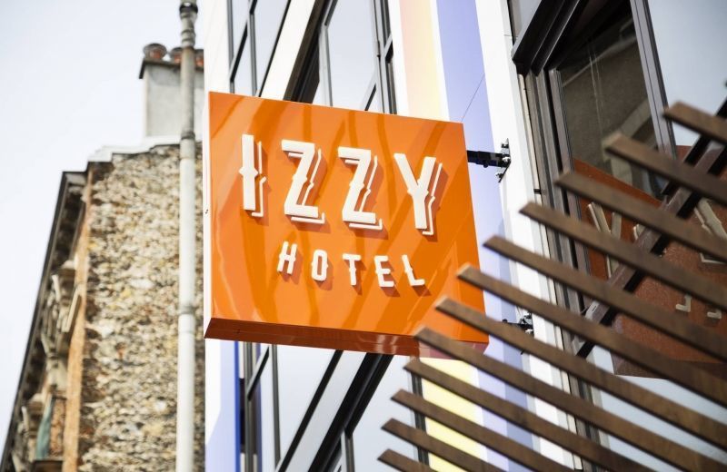 Hotel Izzy - Außenansicht